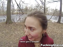 La jolie fille Summer Brooks suce une grosse bite avec extrait de film video x gratuit passion