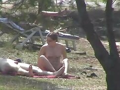 La salope aux cheveux bouclés Lyra Lockhart prend une longue bite dans les deux film porno grosse black trous