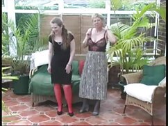 La chaude MILF Sandy rend son trou humide