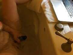 Un site streaming film x jeune garçon britannique baise la mère de sa copine dans le cul