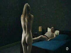 Une MILF film x dorcel gratuit sportive prend une bite solide dans son trou de merde