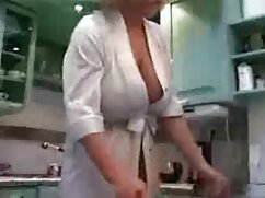 Belle brune baise un nouveau porno gratuit dingue prof