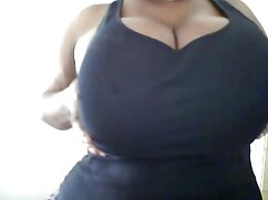 La blonde MILF Maxim Law caresse sa film porno video gratuit douce chatte