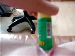 Une femme tatouée aime satisfaire son mari