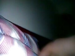 Baby Nicols se fait lécher les pieds sexy xxx porno dingue gratuit et baiser la chatte