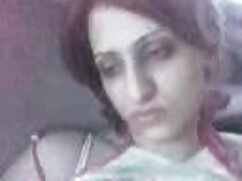 Se pencher sur une milf qui s'écarte pour se faire dérailler