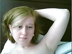 Une  MILF blonde tatouée se fait remplir la chatte de sperme en désordre après une bonne baise