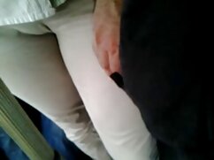 Jolie fille  suce comme une folle