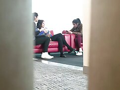 Bibliothécaire salope baisée profondément dans les deux trous