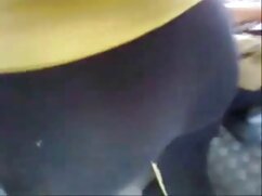 Anissa Kate suce une bite bien dure tout en se faisant baiser par site de vidéo porno une autre
