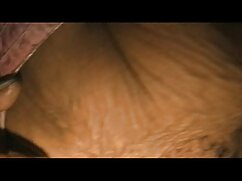 Une brune coquine écarte amatrice film x les cuisses pour la bite de Markus