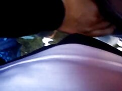 Boobsie  Lori Alexia touche une bite noire
